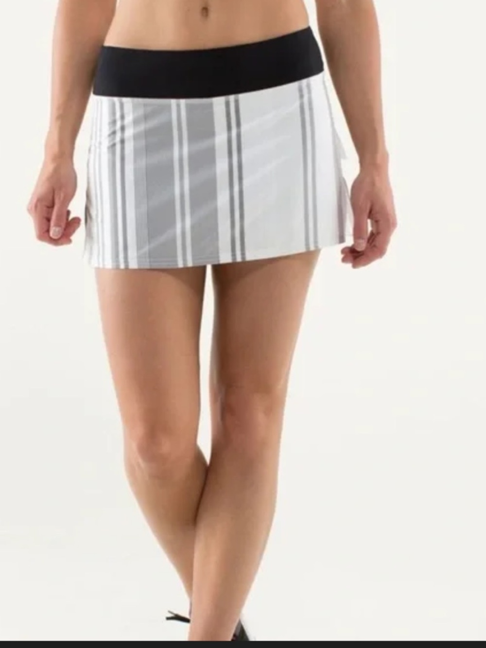 lululemon athletica White & Black Layered Pleated Skater Skirt - Picture 2 of 7